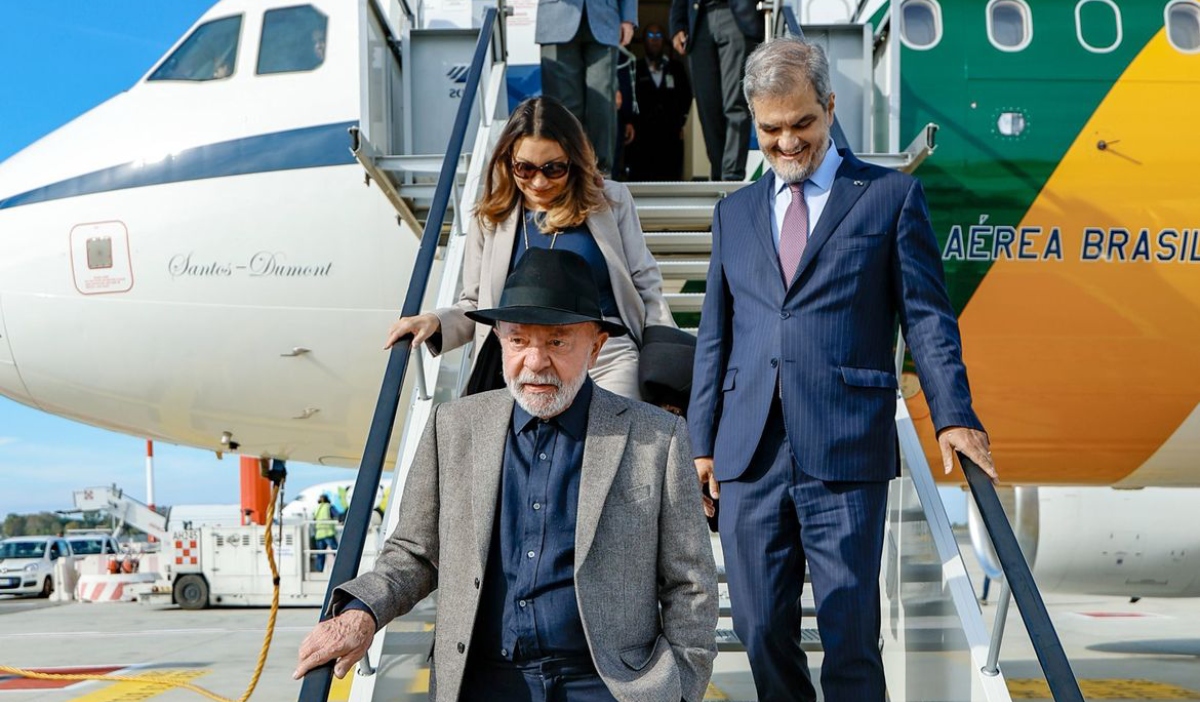 Lula e Janja desembarcam em Roma para agenda com o papa e a ONU