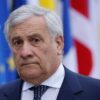 **Legenda sugerida:** Antonio Tajani, ministro das Relações Exteriores da Itália, é crítico da concessão de cidadania a descendentes sul-americanos, mas sua pasta é alvo de escândalo por venda ilegal de vistos.