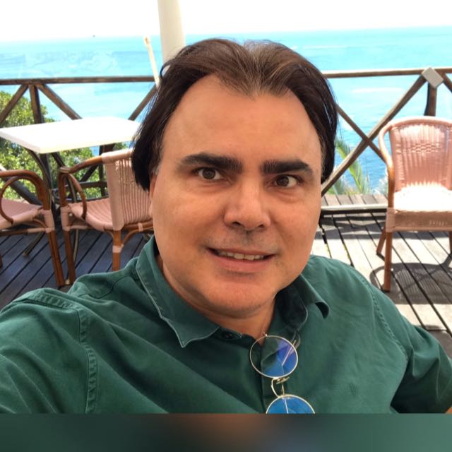 Luis Roberto Lorenzato comemora reinclusão do nome do pai na CNN, primeira mudança conquistada após envio de ofício.