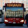 Ônibus da rede pública de Roma com aviso "fora de serviço" durante greve