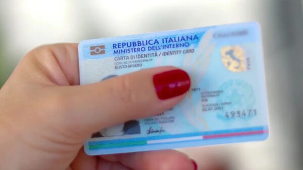 Italianos no exterior terão acesso à identidade eletrônica nos municípios italianos