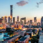 Pequim, na China, integra a lista como destino estratégico asiático.