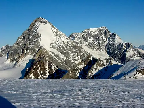 Área de Ortles, onde ocorreu a avalanche, é popular entre alpinistas experientes.