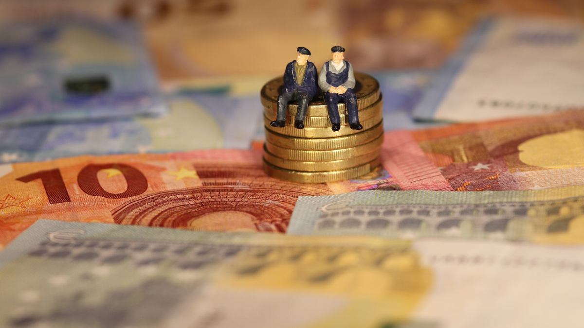 População estrangeira cresce 3,7% na Toscana em 2024, com alta no emprego, escolarização e novas empresas.