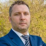 Prefeito de Castagnaro, Jonathan Modenese, afirma que municípios estão sobrecarregados com pedidos de cidadania