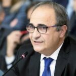 Ricardo Merlo, presidente do MAIE, afina discurso: teste B1 só valerá para nascidos após nova lei.