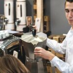 Pesquisa mediu hábitos de gentileza em cinco países europeus em outubro de 2025.