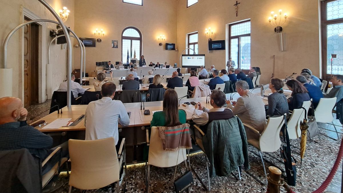 Anci Veneto: municípios não podem arcar sozinhos com a crise administrativa.