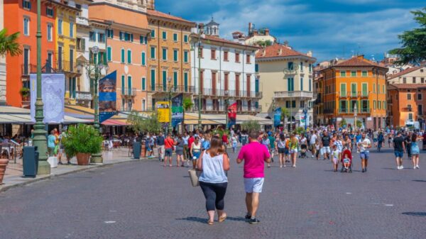 Ato em Verona defende expulsão de imigrantes