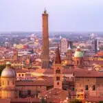 Com aluguel acessível e ajuda de até €6 mil, Bologna reacende esperança por moradia digna