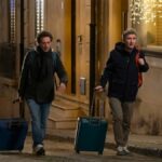 La nuova serie natalizia di Netflix fonde commedia, fantasy e identità siciliana.