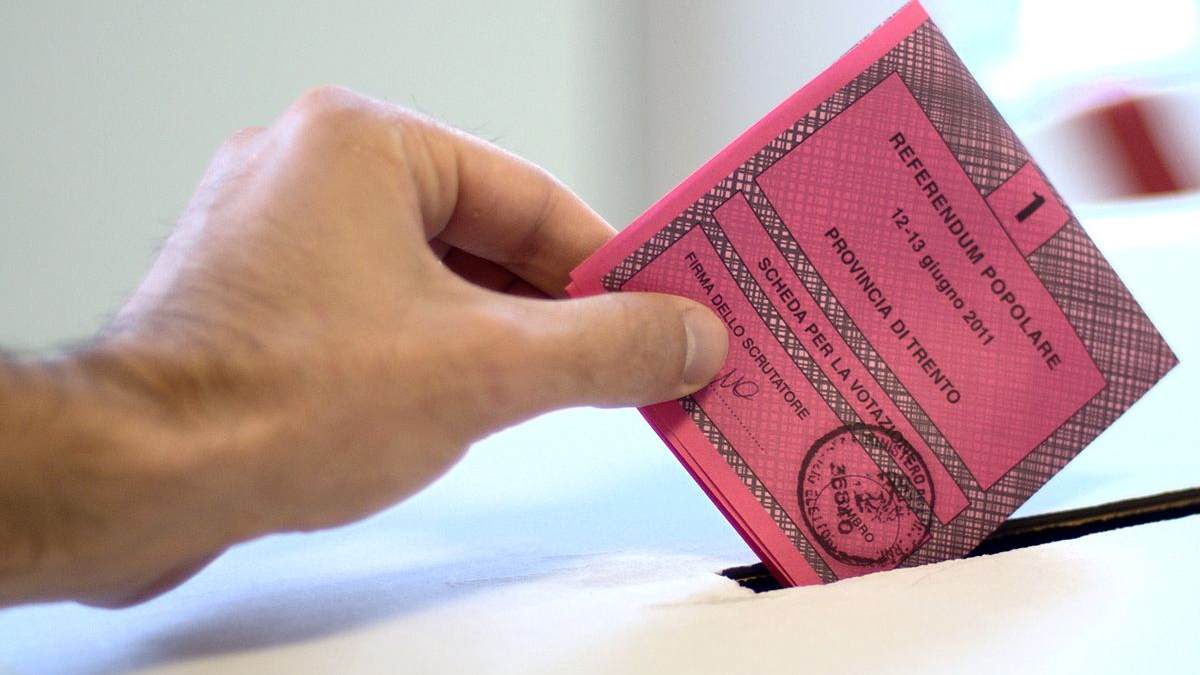 Changes in voting patterns among Italians abroad are causing backlash and criticism of the government's proposal.