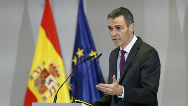 Pedro Sánchez, primeiro-ministro da Espanha, aposta nos trabalhadores imigrantes para sustentar o crescimento econômico do país.