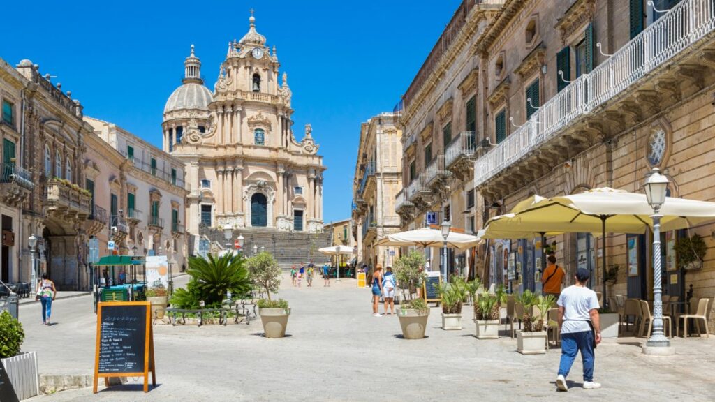 Ranking revela os 10 melhores países para viver após a aposentadoria. Itália, com a linda Ragusa (Sicília), surpreende | Foto: Depositphotos