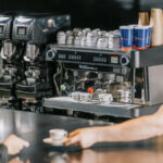 Marcas tradicionais moldaram o gosto do café na Itália ao longo das décadas.