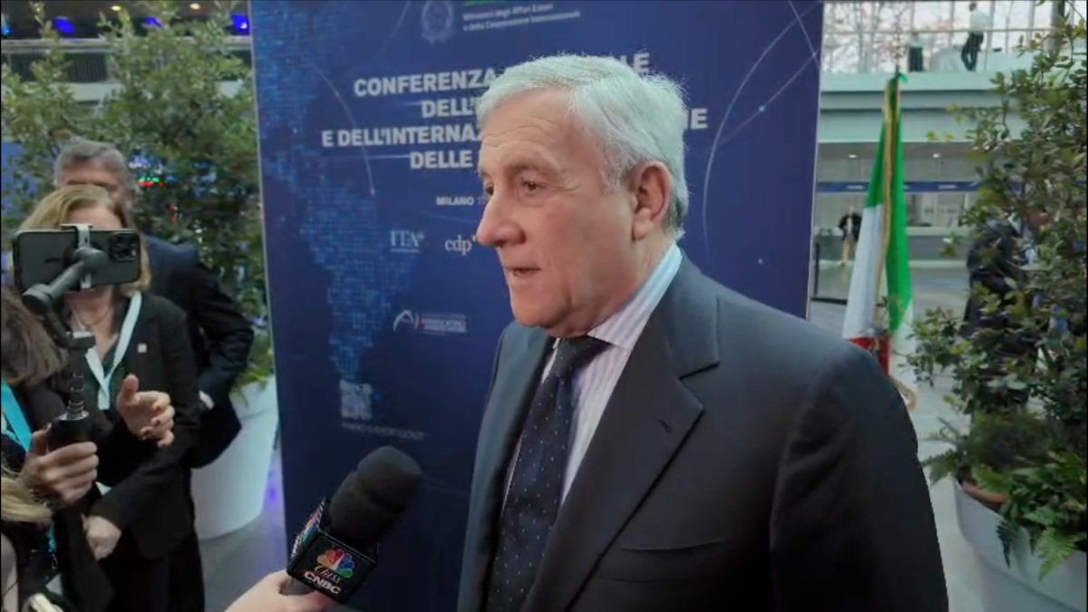 Itália vai anunciar regras de visto de trabalho para ítalo-descendentes em fevereiro, diz Tajani