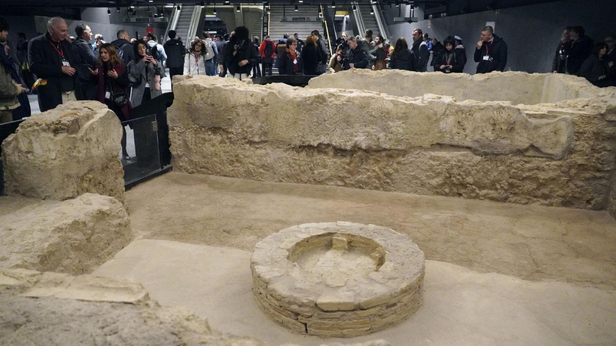 Roma inaugura estações de metrô com achados arqueológicos no centro histórico