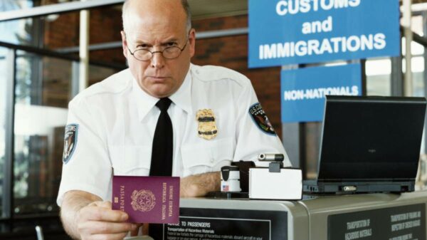 Estados Unidos exigirá histórico de redes sociais para entrada de turistas, incluindo italianos