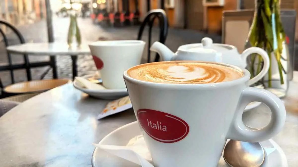 O guia do café italiano que vai evitar você passar vergonha no bar.