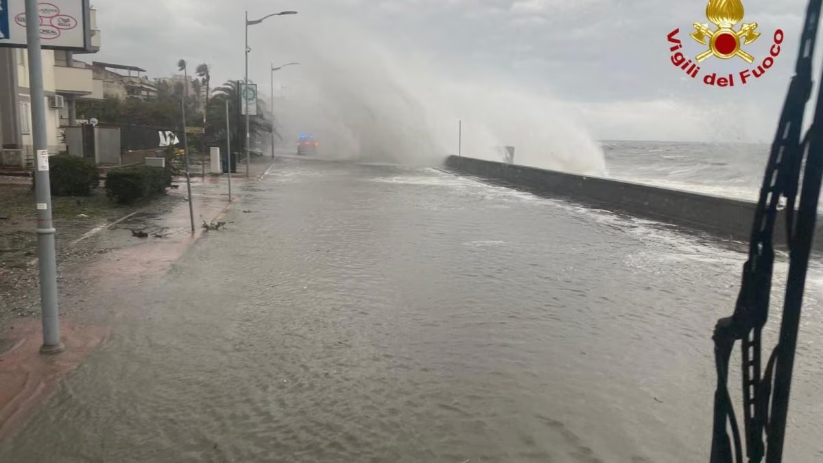 O sul da Itália enfrenta os efeitos devastadores do ciclone Harry