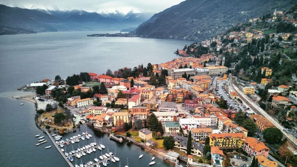 Bellano, localizada na margem oriental do Lago de Como, é uma das três vilas italianas premiadas pela ONU em 2026.