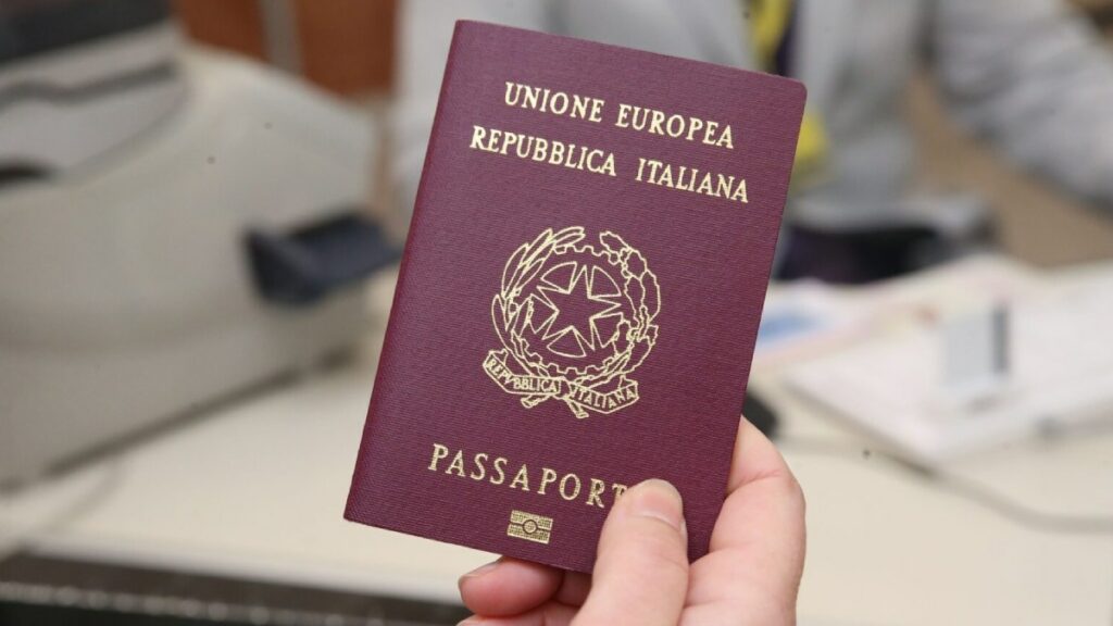 Consulado da Itália em Porto Alegre bate recorde de passaportes e número de cidadãos registrados no Estado passa de 135 mil