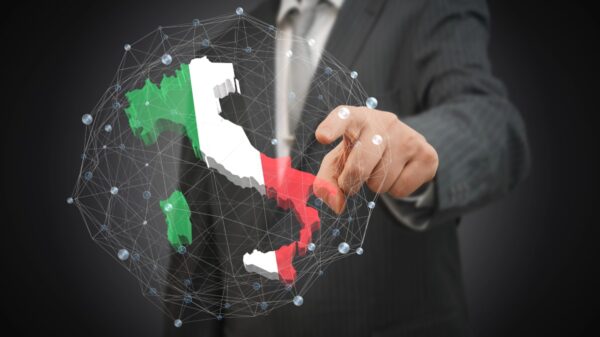 Com 6 meses de antecedência, a Itália concluiu a digitalização de 12 mil prefeituras e escolas públicas | Foto: Depositphotos