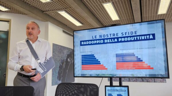 Cônsul Domenico Fornara apresenta dados sobre o crescimento da população residente e os desafios de produtividade | Pedro Brunetta/Italianismo