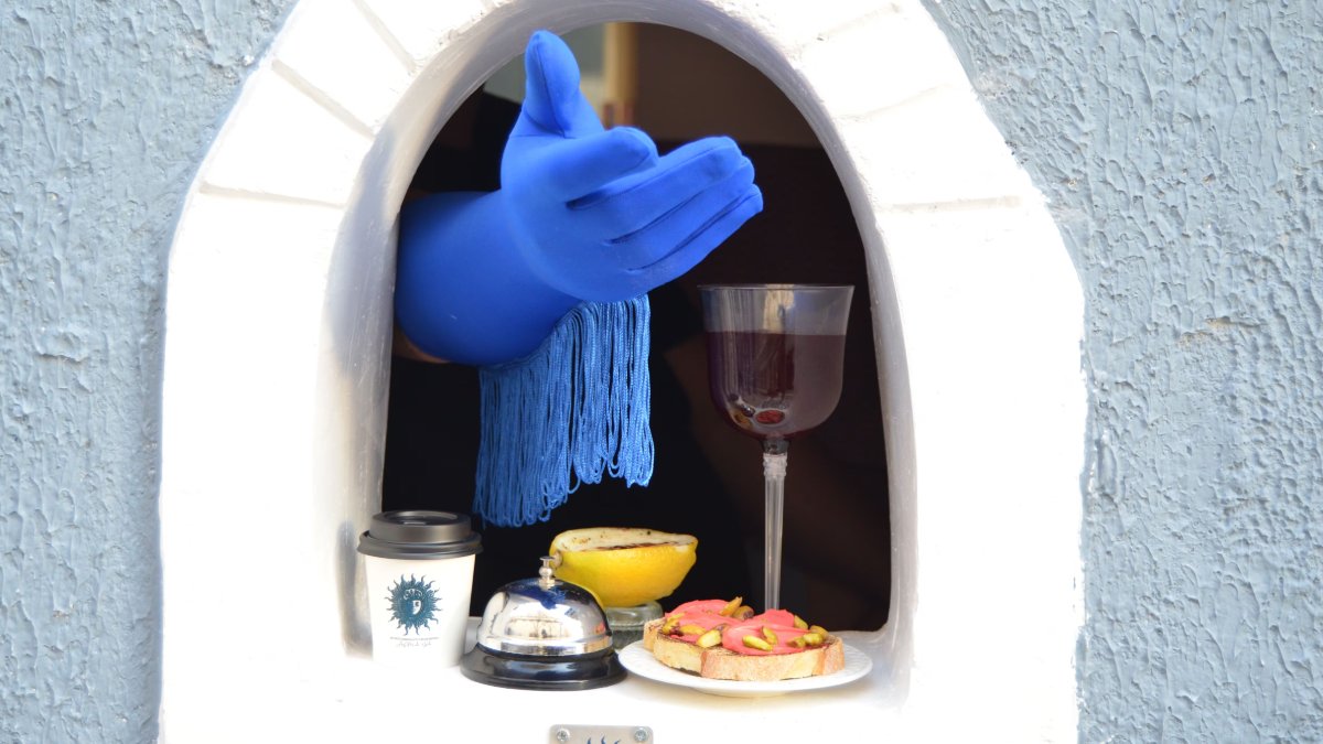 Janelinhas de vinho saíram de Florença e ganharam versão charmosa no Bixiga, em São Paulo.