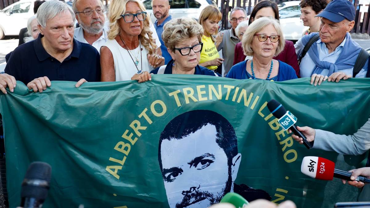 Italianos Alberto Trentini e Burlò são libertados após 423 dias na Venezuela