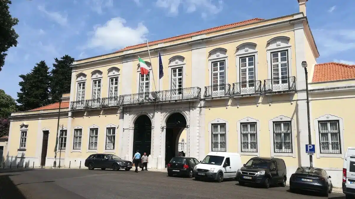 Senadora Francesca La Marca denunciou em Toronto o colapso do sistema Prenot@mi