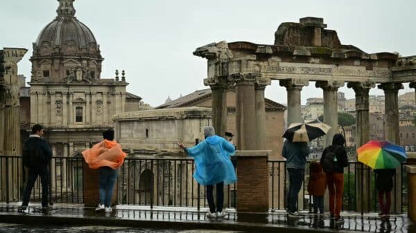 Janeiro mais chuvoso desde 1782 muda clima do Carnaval em Roma