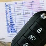 A Malta, il governo offre 25 euro a chi rinuncia alla patente, ma gli italiani ne vogliono molti di più! Un recente sondaggio rivela che, in Italia, il prezzo della libertà su strada raggiunge i 75 euro.