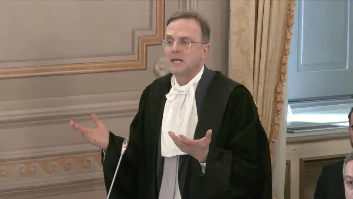 Lorenzo D’Ascia, o advogado do Estado italiano, afirmo que cidadania pode ter sido buscada por conveniência