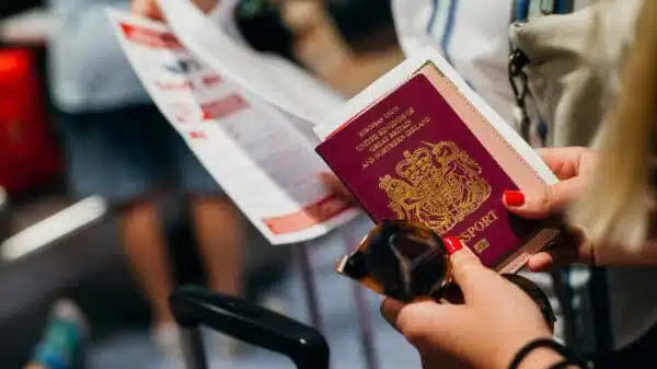 Novas regras de entrada no Reino Unido para dupla cidadania italiana e britânica desde 25 de fevereiro de 2026.