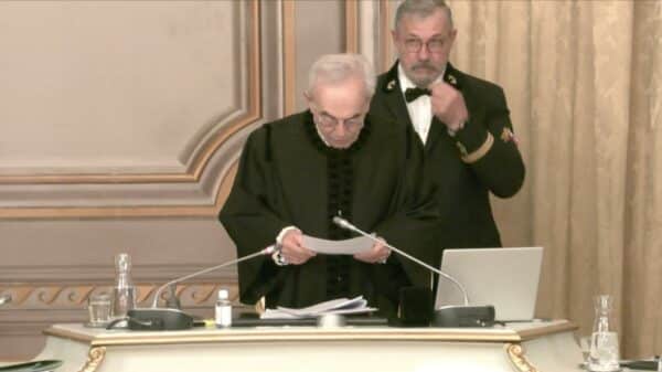 Silêncio da mídia italiana marca julgamento sobre cidadania e levanta questionamentos