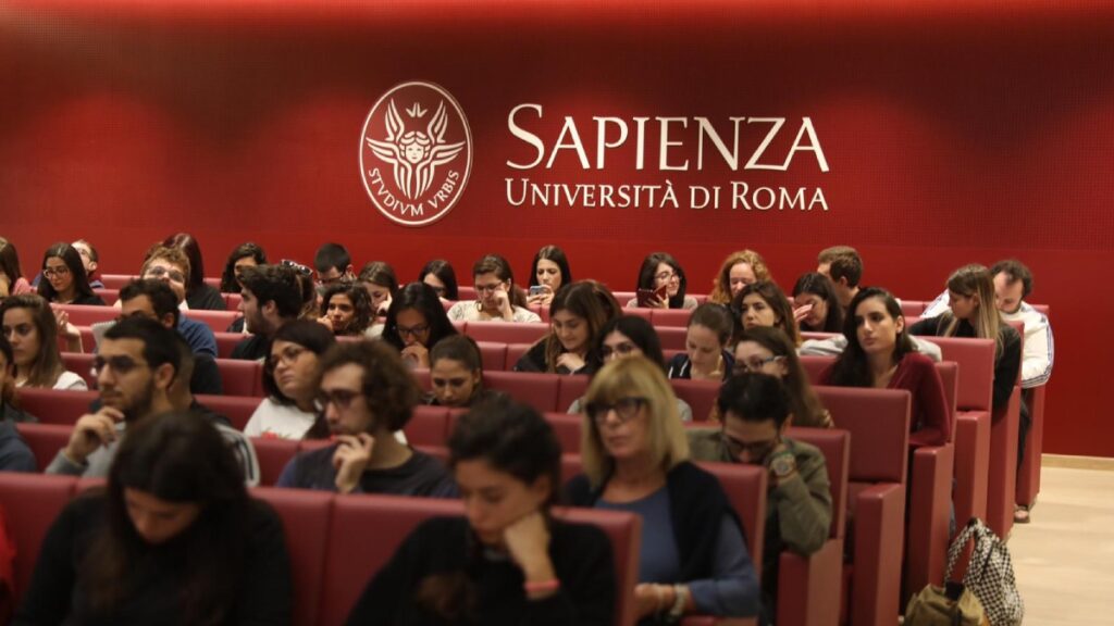 Pelo 6º ano, La Sapienza de Roma é a melhor do mundo.