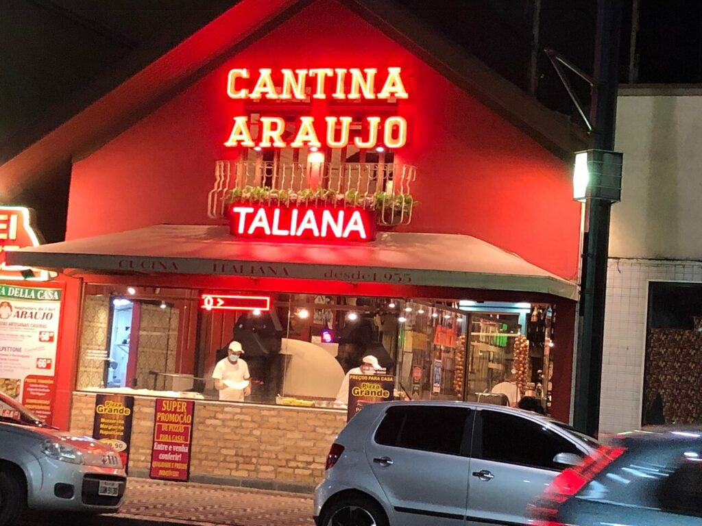 Cantina italiana tradicional fecha após quase 71 anos e deixa memória afetiva entre turistas e paulistanos