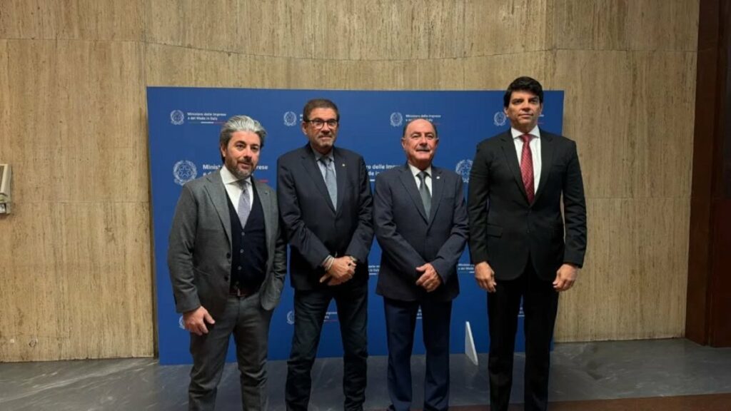 Representantes da Italcam, parlamentares e líderes do setor privado se reuniram no MIMIT para discutir o futuro da cooperação tecnológica e comercial.