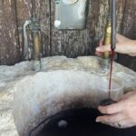 Turistas estão indo atrás dessa fonte de vinho grátis na Itália… vale mesmo a pena?