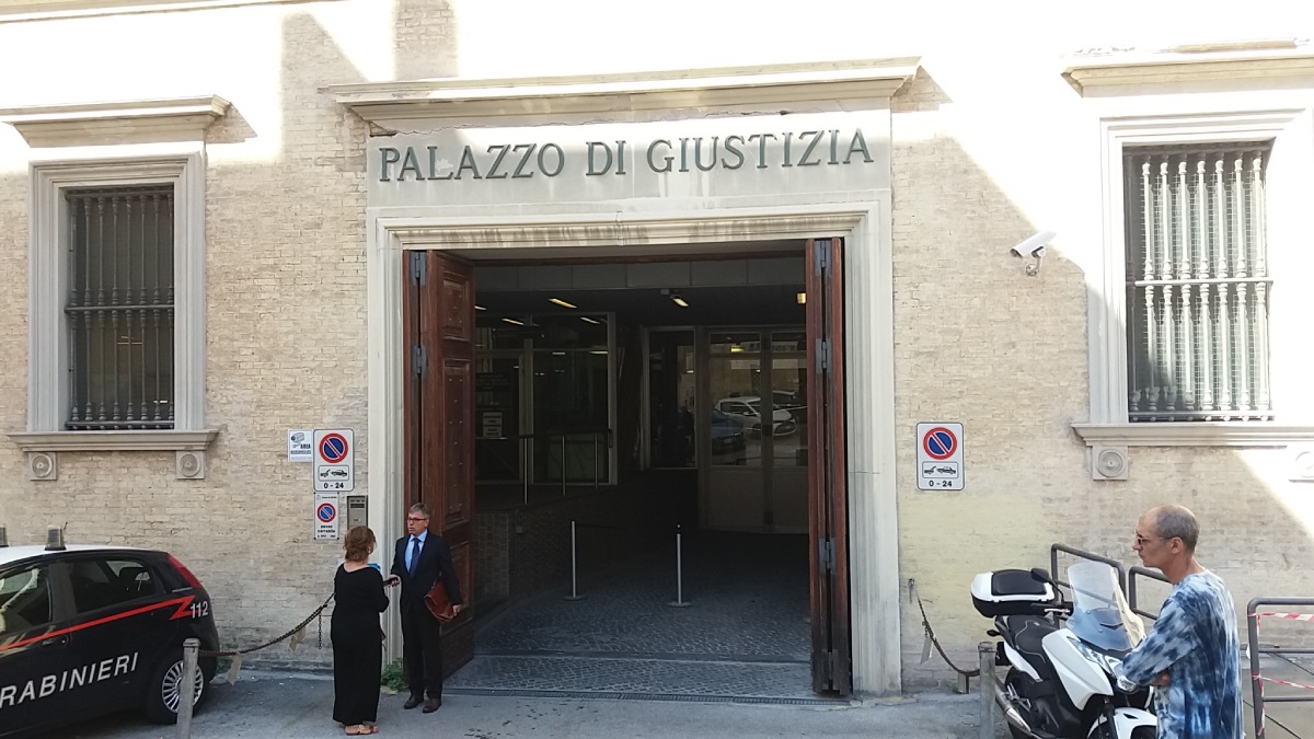 Juíza de Ancona nega cidadania italiana com base em nota da Corte antes do acórdão