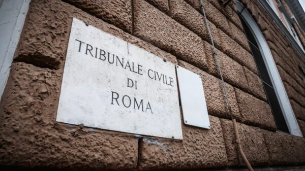 The court ordered the Ministry of the Interior to proceed with the registrations and transcriptions in the relevant civil registries.