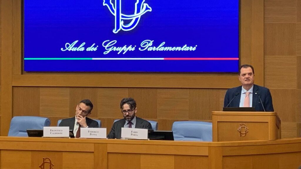 Fabio Porta pede mais cooperação internacional para enfrentar mafias globais