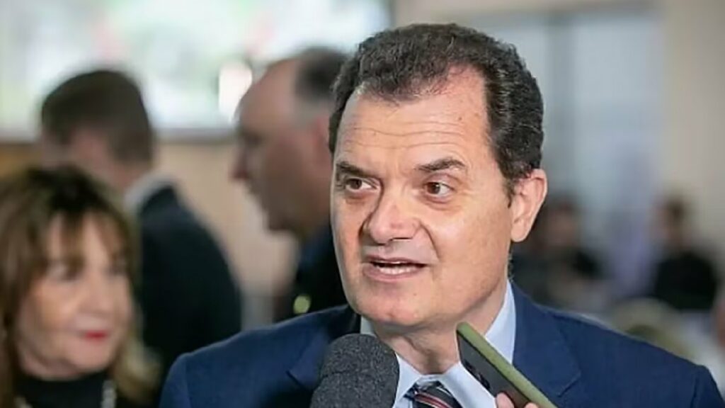 Páscoa: Fabio Porta prega "renascimento e confiança no futuro" para italianos