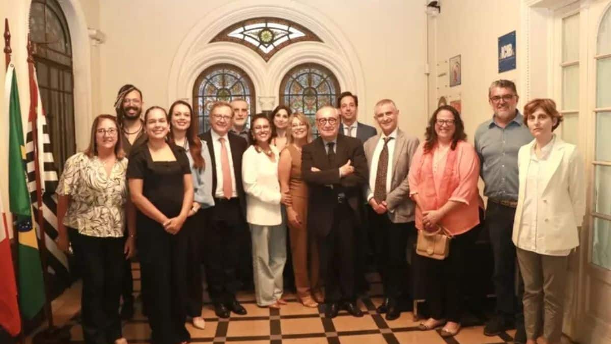 Projeto capacitou 120 professores da rede pública e busca transformar o Brasil em referência para a cultura italiana na América do Sul.