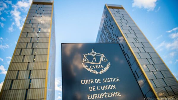 Itália perde na Justiça da UE e terá de rever acesso de refugiados ao Reddito