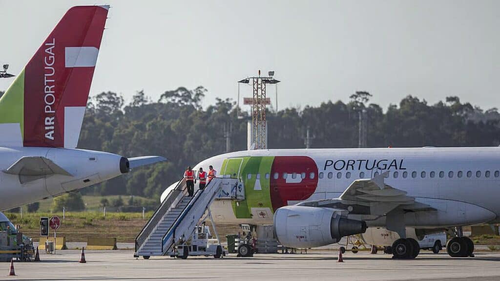 Azul e TAP cancelam voos entre Brasil e Portugal por greve geral