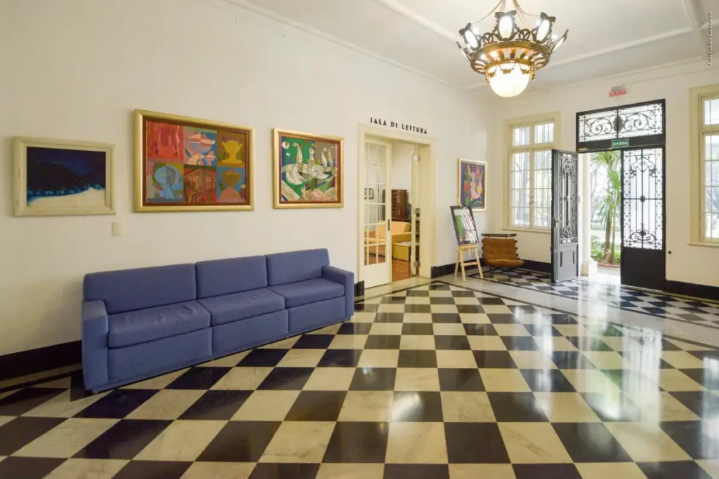 Interior do Instituto Italiano de Cultura de SP