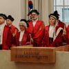 O Tribunal de Veneza teria orientado seus juízes a julgar favoravelmente os processos de cidadania italiana protocolados após 28 de março de 2025, desde que o requerente comprove que tentou entrar na fila do consulado antes dessa data.