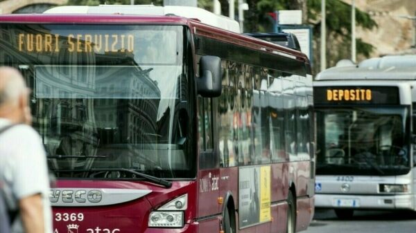 Greve geral na Itália nesta sexta afeta voos, trens e transporte público